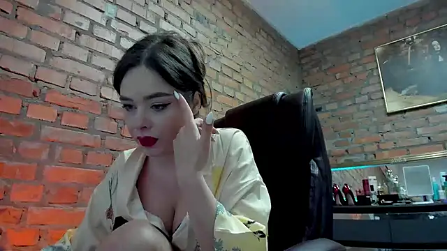 MistressMilana's Live XXX Chat