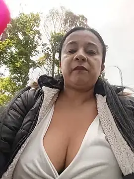 _Dr-Luna_1 Chat XXX live
