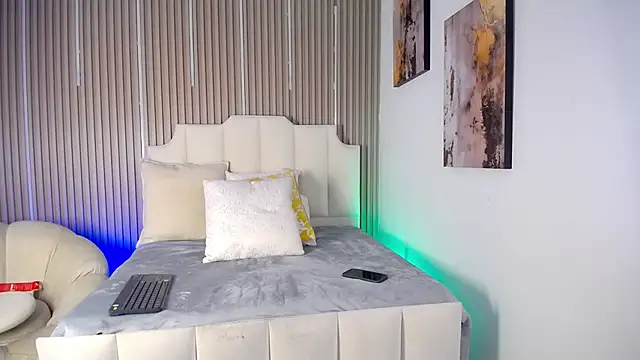AdrianStark_'s Live XXX Chat