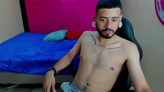 XXX chat uživo modela BrunoCarzon