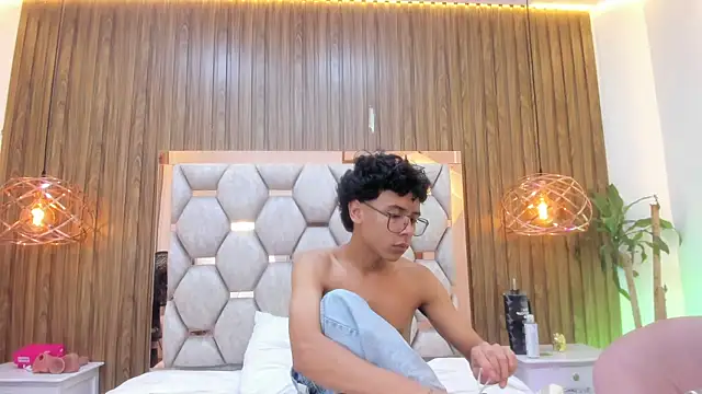 adams_bobby Pertunjukan Webcam