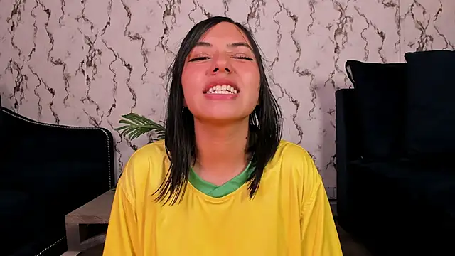 Fiorelaa_'s Live XXX Chat