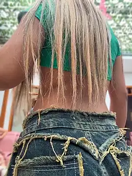 Chat +18 de Kimmiebellarie ao vivo