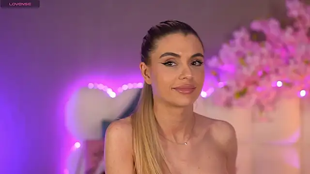 Онлайн чат XXX HaileyMadow