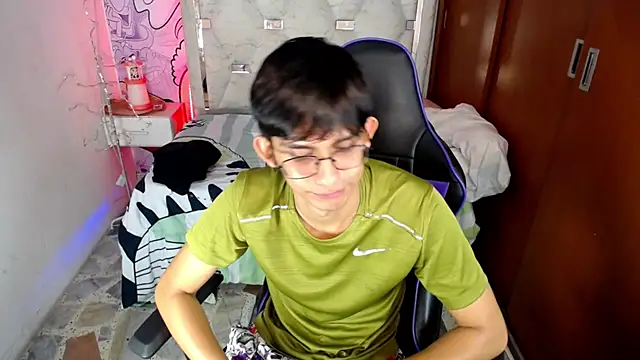 zxvn_n Live XXX-Chat