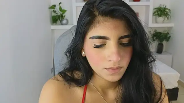 maiaa_ruiz Adlı Modelin Canlı XXX Sohbeti