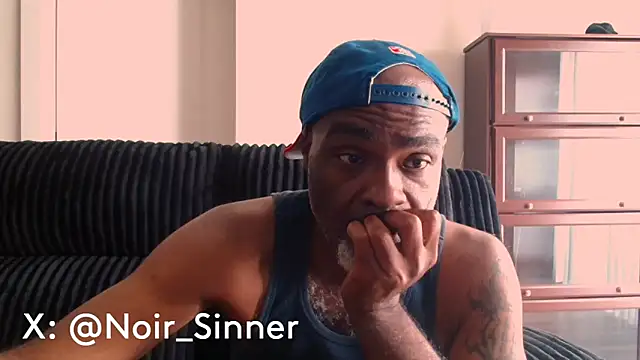 Онлайн чат XXX sinnernoir