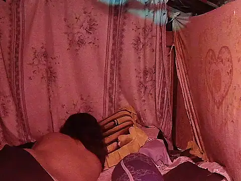 XXX chat uživo modela Huntrix2025