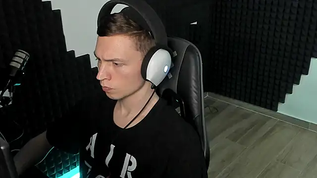 More_than_friend Webcamshow
