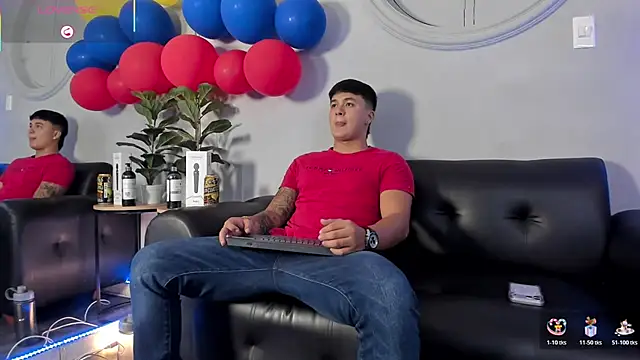 دردشة Cristopher_strong الجنسية المباشرة
