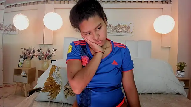 AriaVega 现场XXX聊天