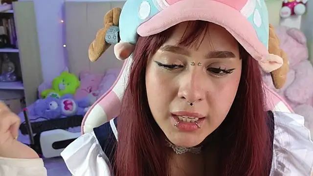 دردشة NekoWaifu الجنسية المباشرة