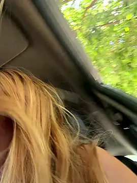 Brittany-rosex élő XXX-chatje