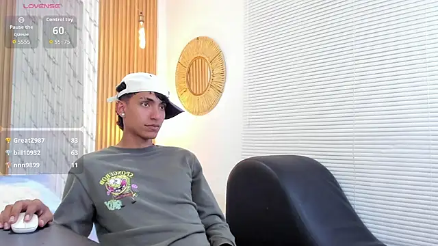 Chat +18 de myke_tucker ao vivo