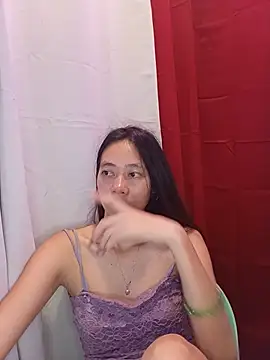 urnaughty_creamypie's Live XXX Chat