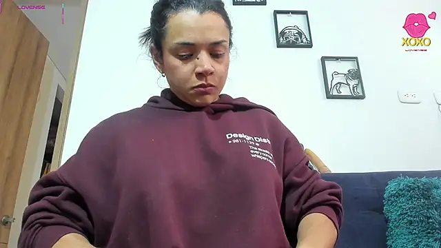 Bessie32 Live XXX-Chat