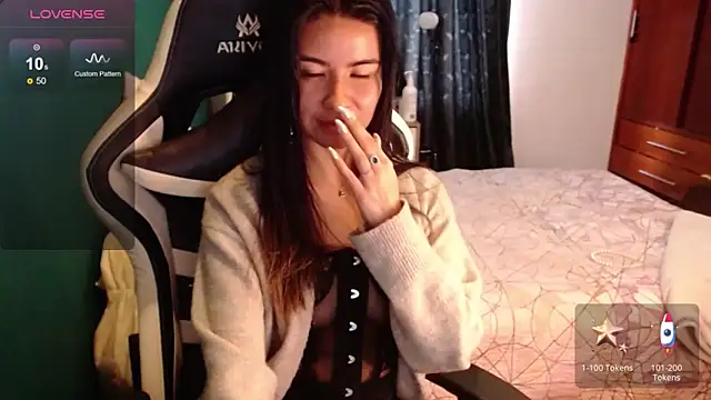 alice_middlee's Live XXX Chat