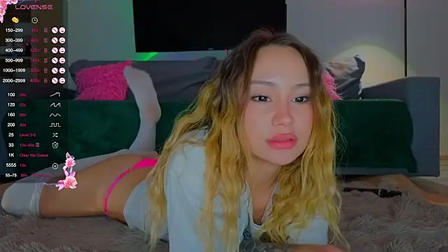 XXX chat uživo modela baobei03