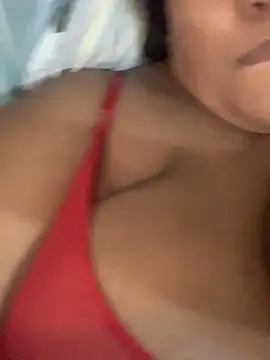 XXX chat uživo modela luandra25