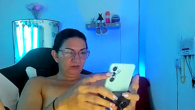 Chat XXX en directo de Serenity_Lux