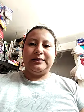 SexyandnaughtyLatinos Chat XXX in diretta