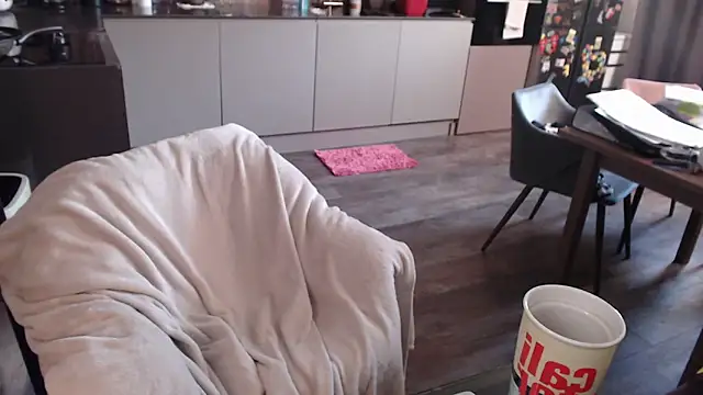 Hurricane_Kat Chat XXX live