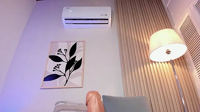 HannahSkies' Live XXX Chat
