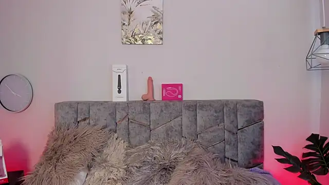 Alice_Vixen élő XXX-chatje