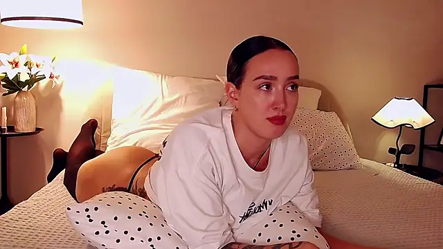 KimKhallifa's Live XXX Chat