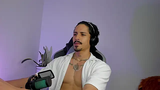 Lukeetaylor – Naživo XXX chat