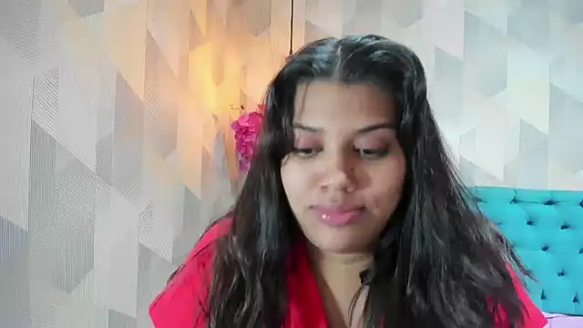 LindaBreeS Adlı Modelin Canlı XXX Sohbeti
