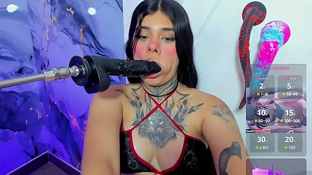 Chatroom XXX en direct de Emily_Evo