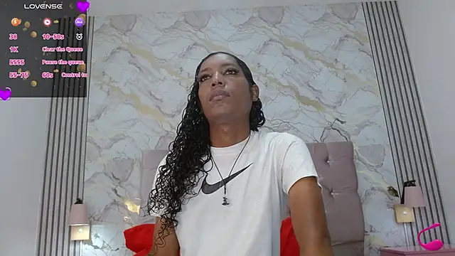 Mia_Hiills' Live XXX Chat