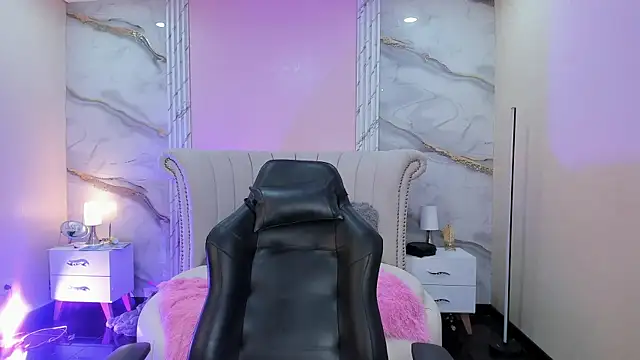 EmmaStonns Chat XXX in diretta