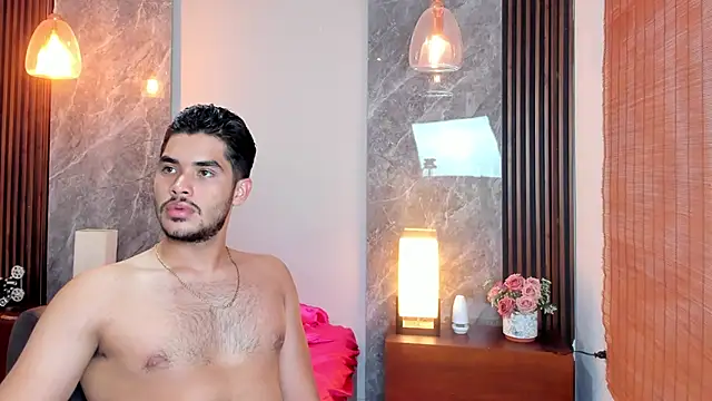 luciano_vitale's Live XXX Chat