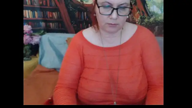 PlayfullMature live XXX chat