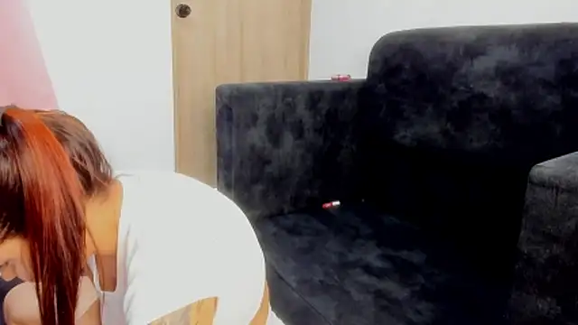 Sarah_Jhonson's Live XXX Chat