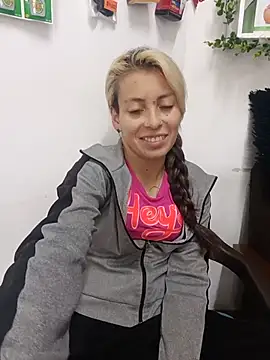 Tefannyy_ Adlı Modelin Canlı XXX Sohbeti