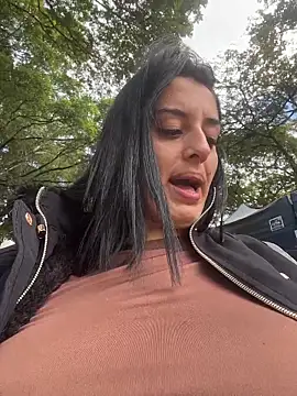 Chat +18 de Catmila94 ao vivo