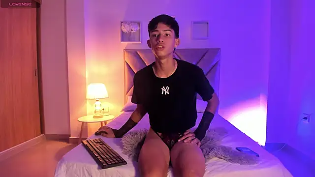 Baby_noahtt Live XXX-Chat