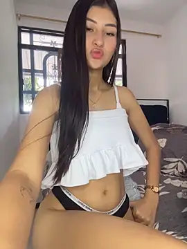Aylin-fire's Live XXX Chat