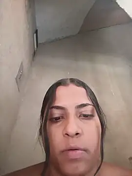 Chat XXX en directo de Giselabrunette25