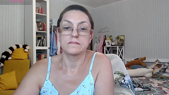 BloomingAllure: απευθείας συνομιλία ΧΧΧ