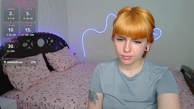 VelvetEmber's Live XXX Chat