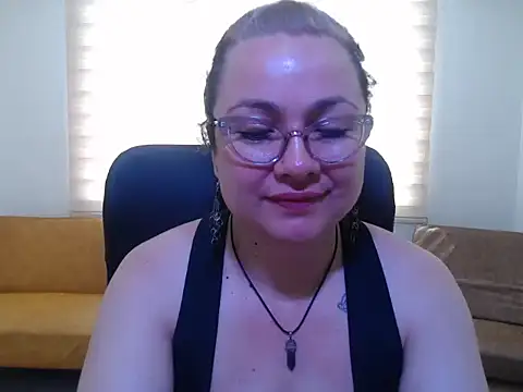 AnyaLuxx 라이브 XXX 채팅