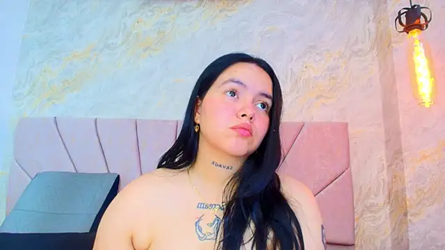 Chat +18 de Mia_candy_0 ao vivo