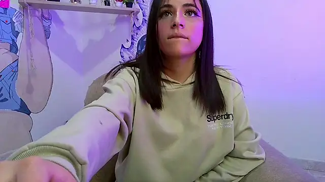 sofi_lara28 Adlı Modelin Canlı XXX Sohbeti