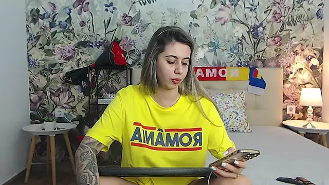 RoseDiamond06's Live XXX Chat