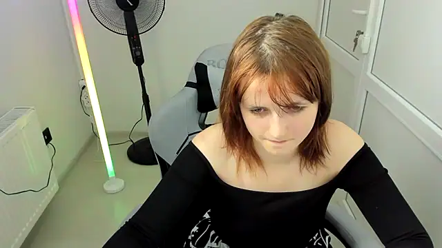 GoldenKiss' Live XXX Chat