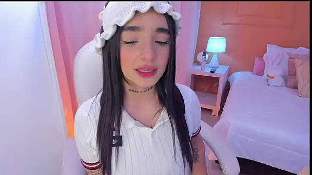 XXX chat uživo modela Abriil_cutee